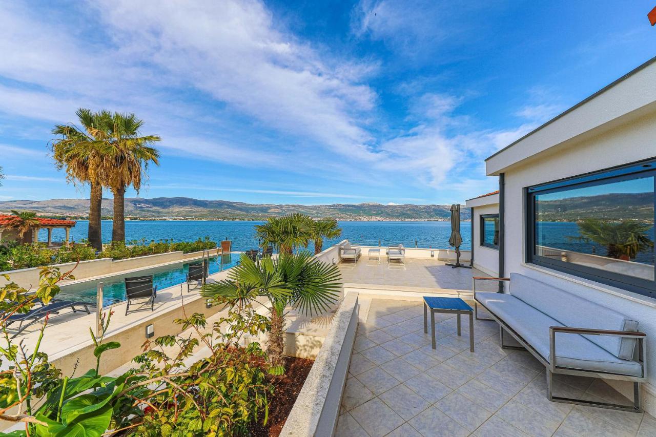 Villa Sun And Sea Trogir Exteriör bild