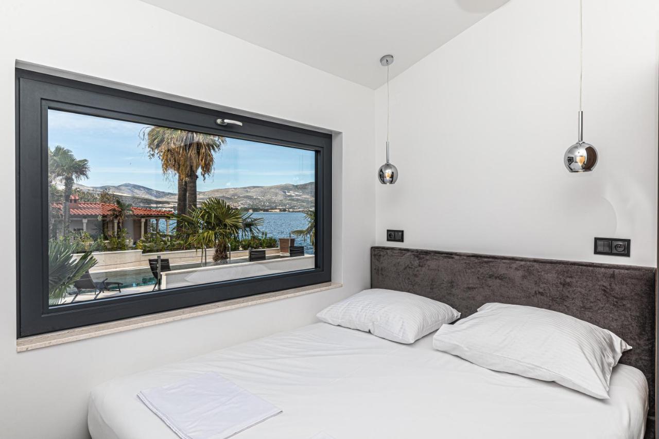 Villa Sun And Sea Trogir Exteriör bild