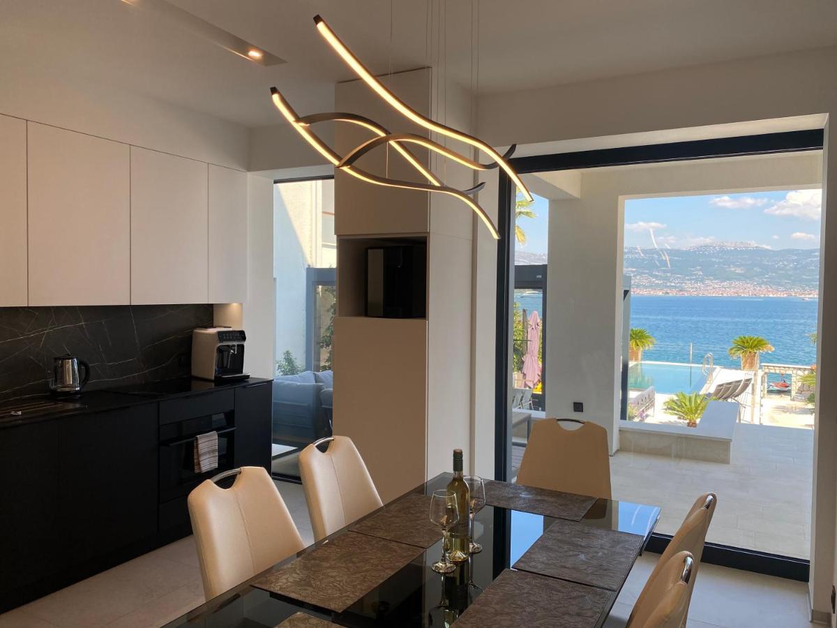 Villa Sun And Sea Trogir Exteriör bild